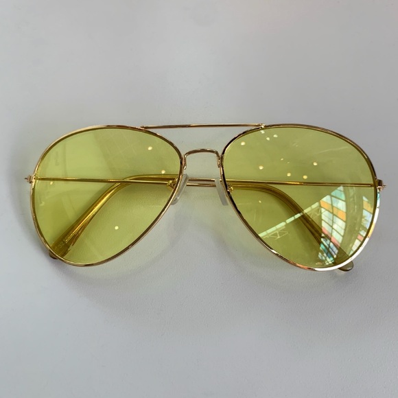 Accessories - Stylish day/night driving glasses Accessories - Stylish day/night driving glasses